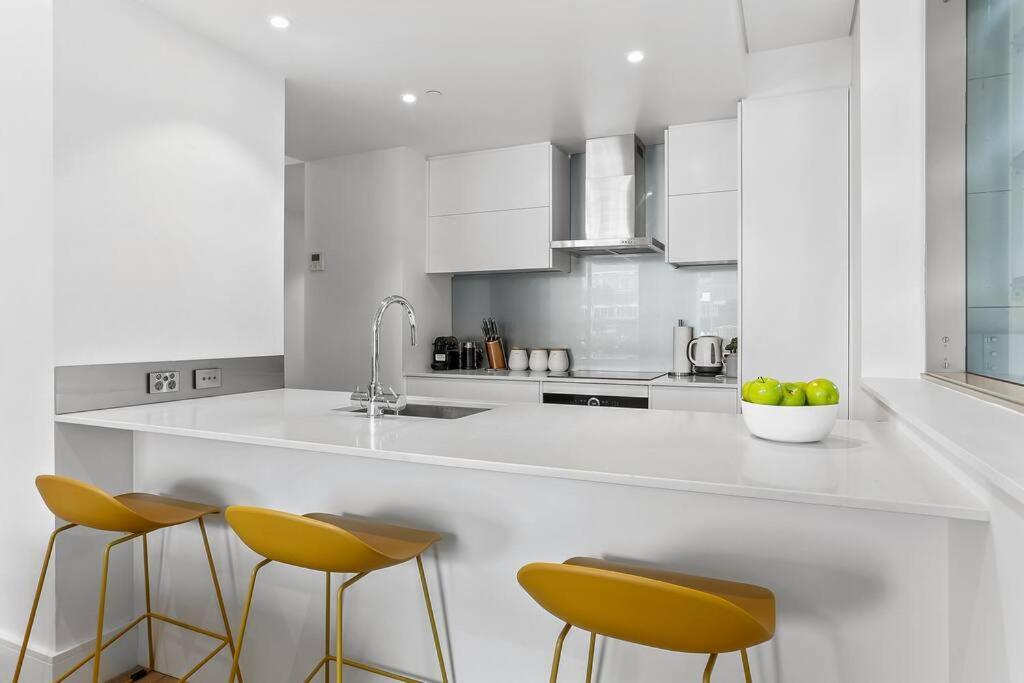 Elegant & Sunny Living With Stunning Marina Views Apartment Auckland Ngoại thất bức ảnh